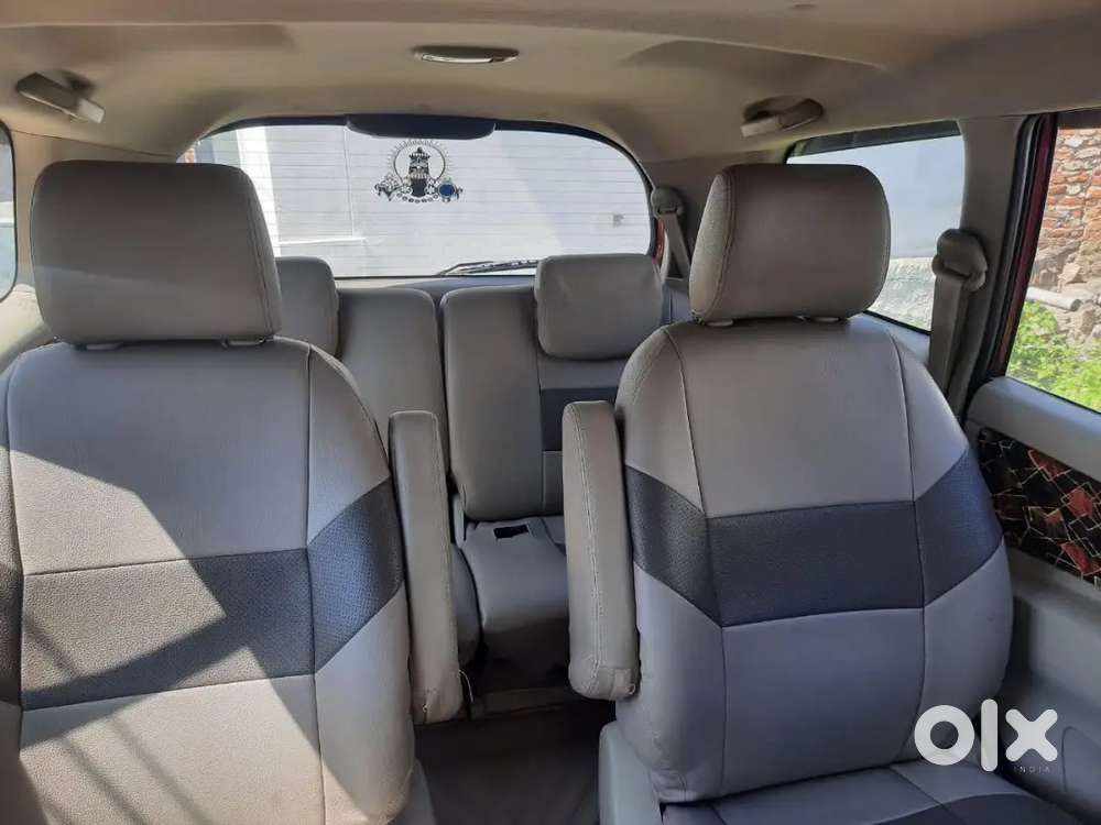 Toyota Innova 2013
