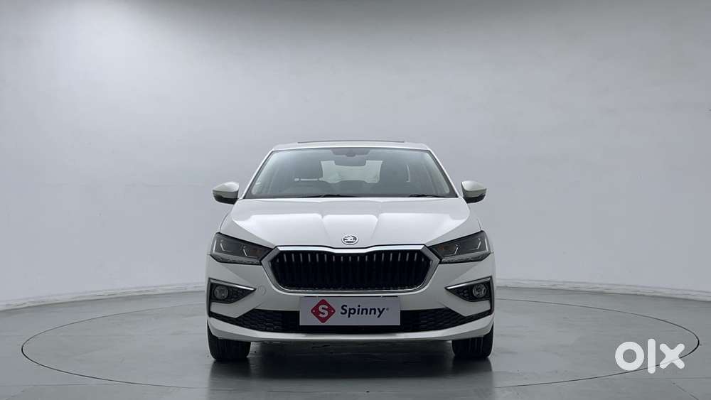 Skoda Slavia Style 1.0l Tsi At, 2023, Petrol