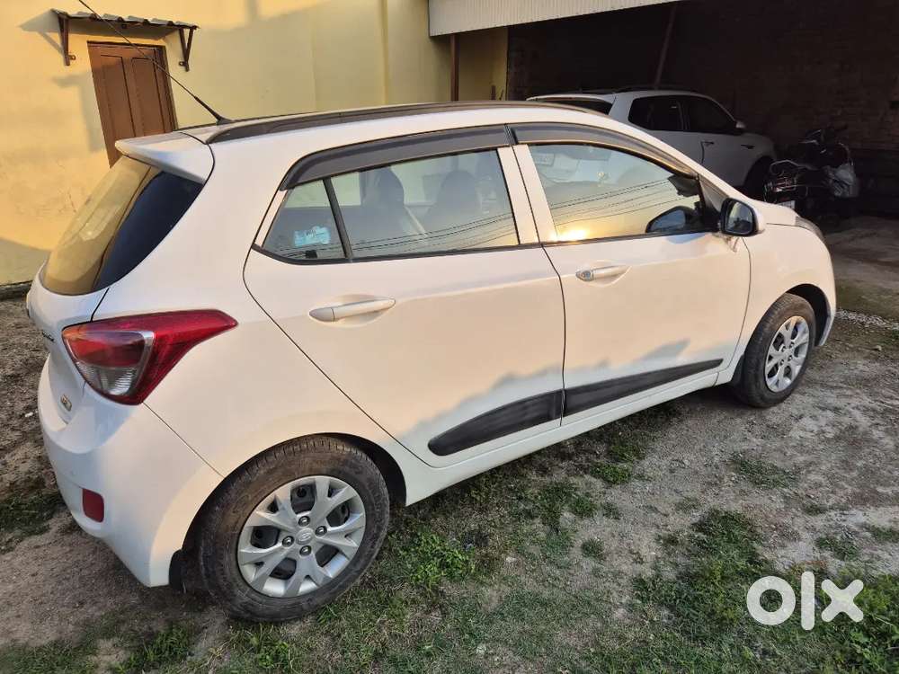 Grand I10 2016 Sports