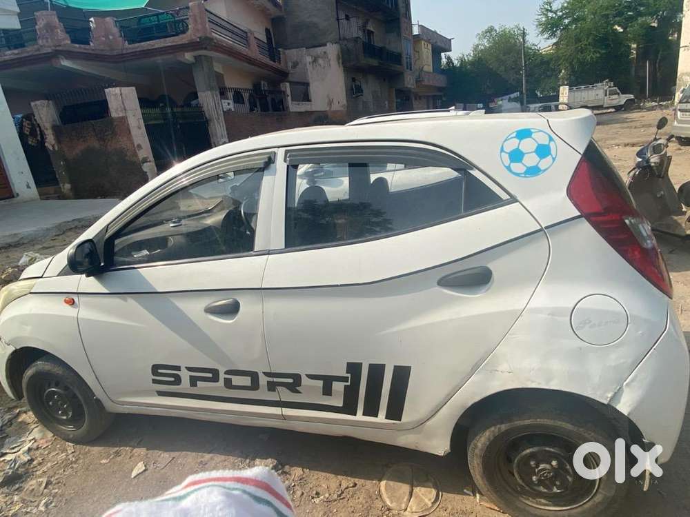 Hyundai Eon 2012 Petrol Well Maintained