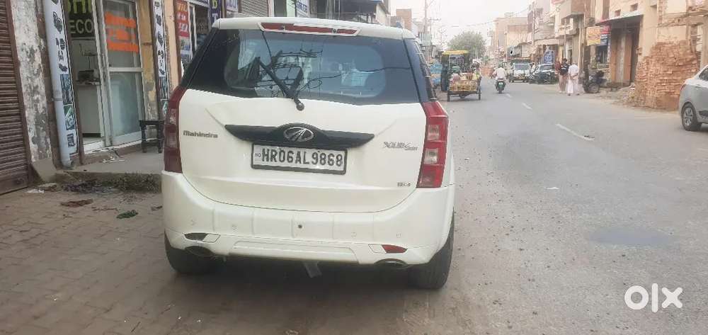 Mahindra Xuv 500 17 Model Urgent Sale