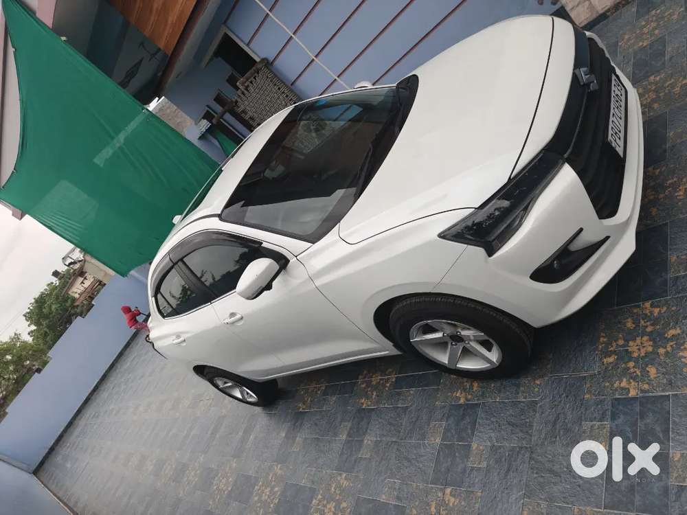 Maruti Suzuki Dzire 2025 Petrol 4500 Km Driven