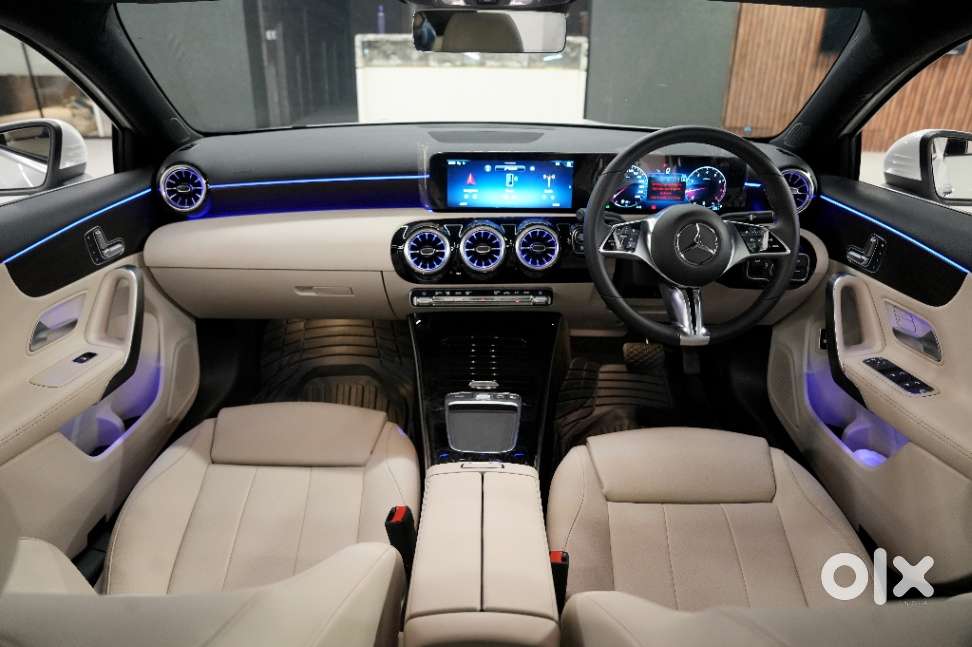 Mercedes-benz A-class Limousine 200, 2025, Petrol