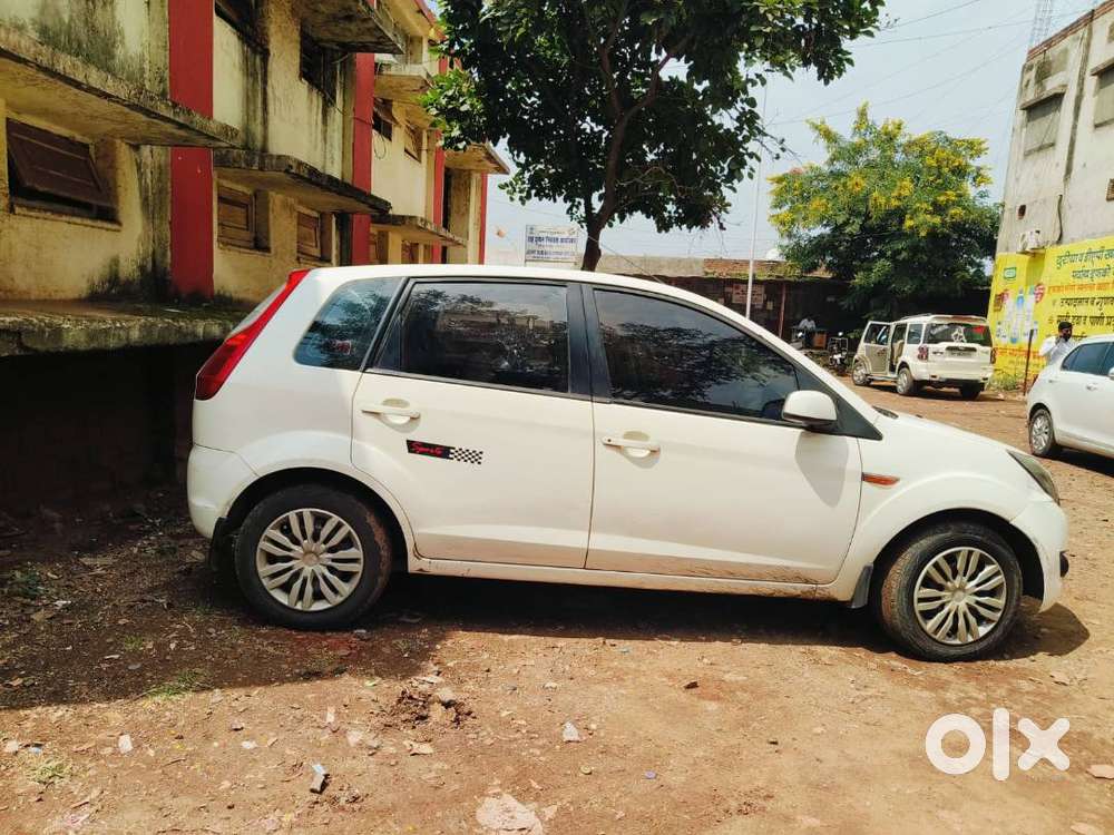 Ford Figo Titanium 2011