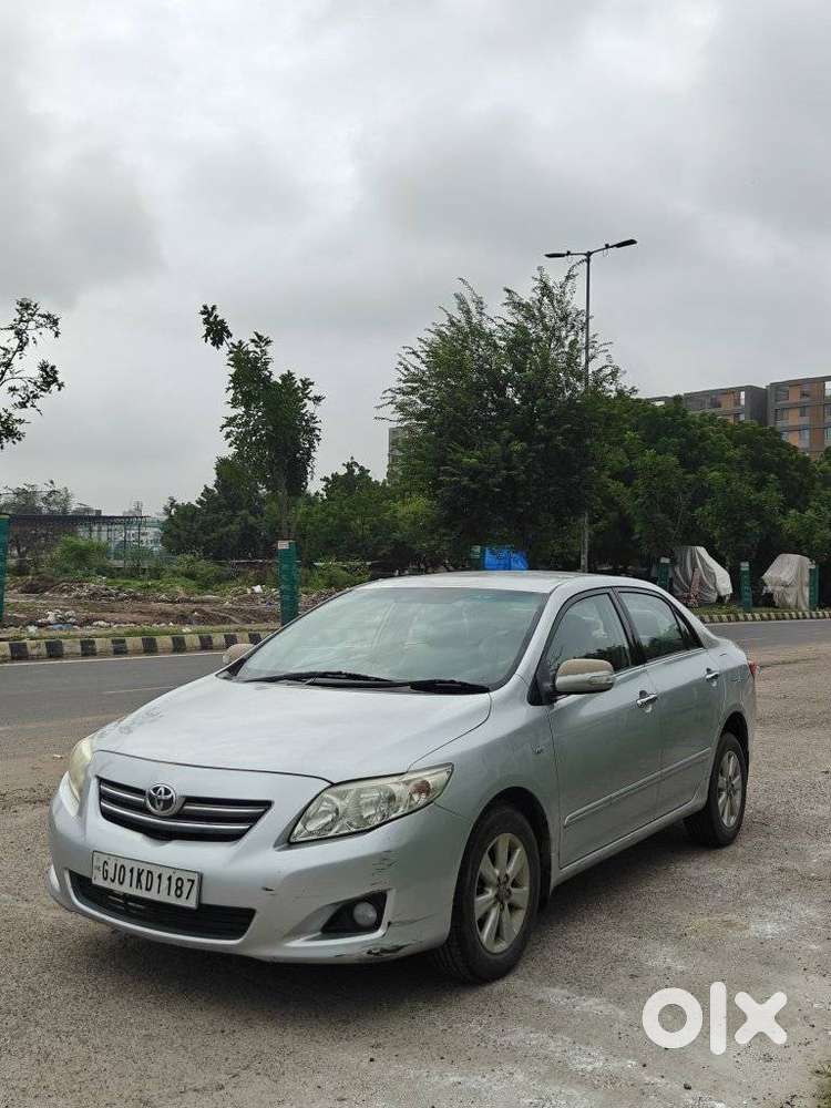 Toyota Corolla Altis G, 2010, Petrol