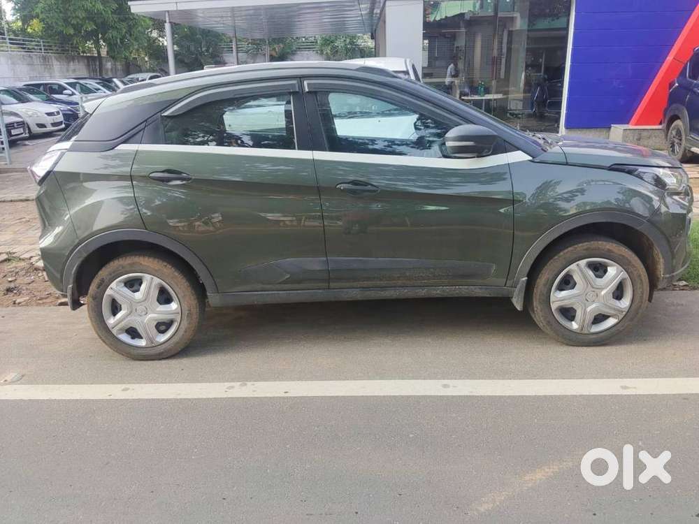 Tata Nexon Xm 2021 Petrol