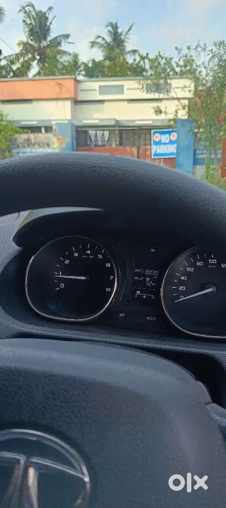 Tata Tiago Full Option