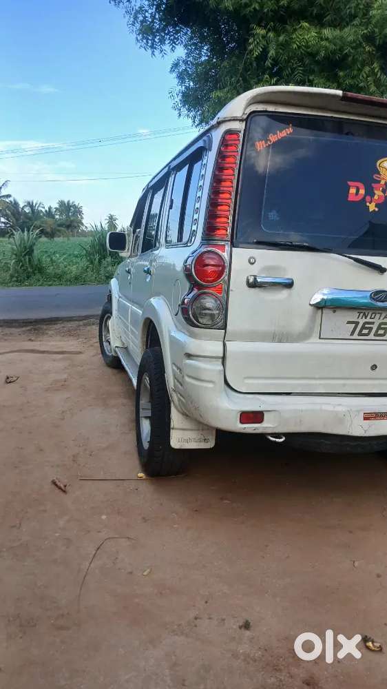 Mahindra Scorpio Classic 2006 Diesel 100000 Km Driven