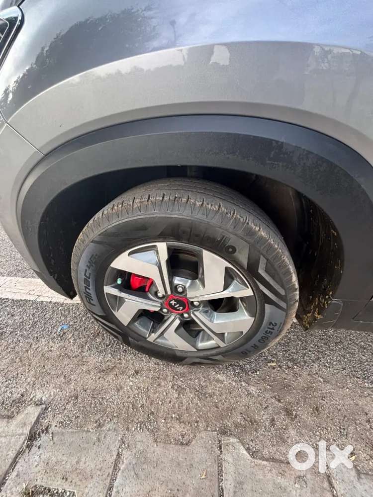 Kia Sonet 2020 Petrol Well Maintained Show Room Service Only