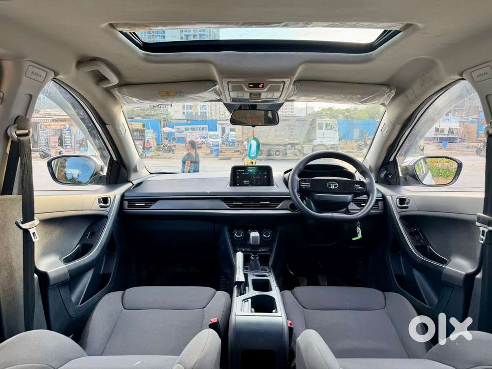 Tata Nexon Smart Plus S 1.2 Revotron Petrol 5 Mt, 2025, Cng & Hybrid..