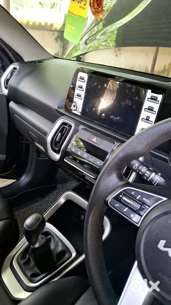 Kia Sonet Showroom Condition