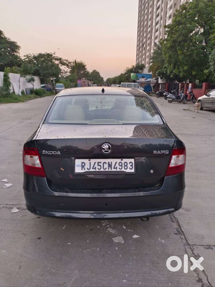 Skoda Rapid 1.0 Turbo  Single Hand Use