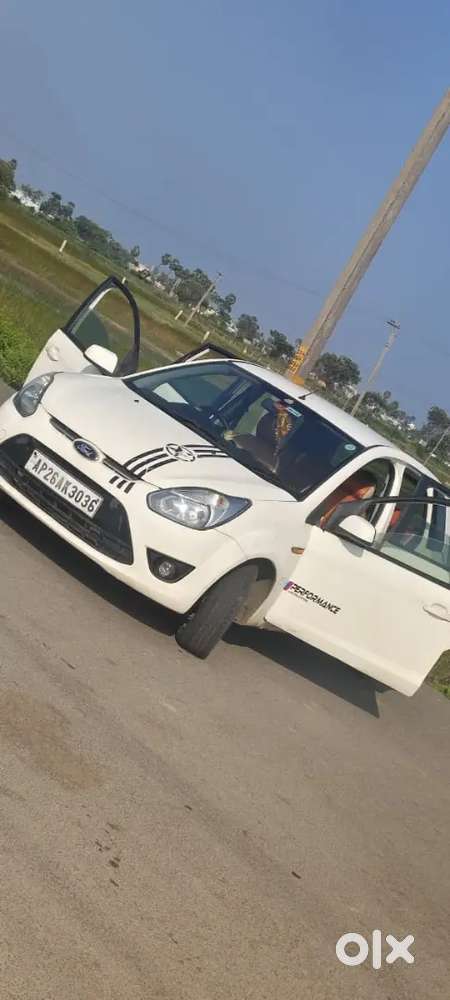 Ford Figo 2011 Diesel 103000 Km Driven