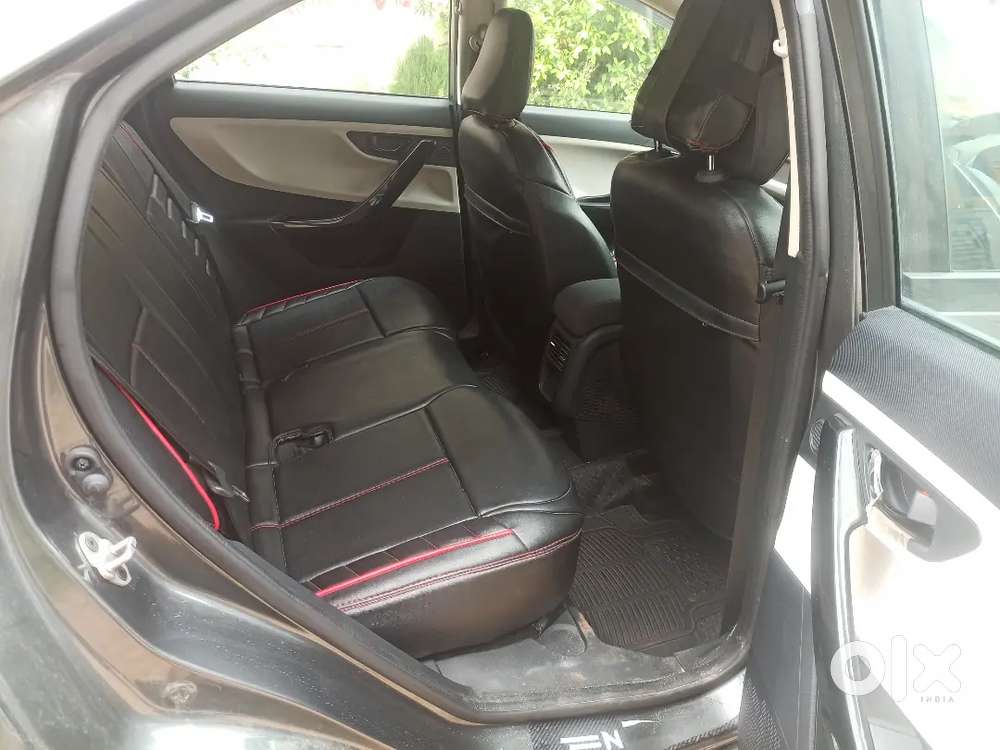 Tata Nexon 2025 Petrol 4000 Km Driven