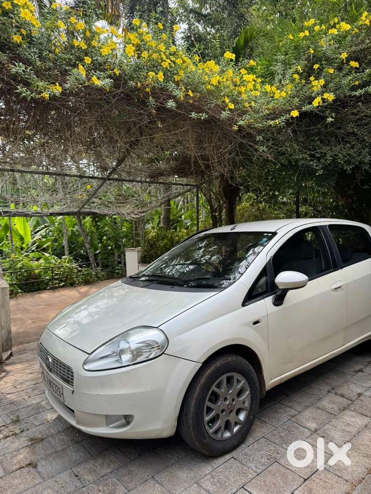 Fiat Grande Punto 2014 Diesel 70000 Km Driven