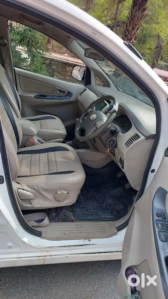 Toyota Innova 2014 Diesel Well Maintained