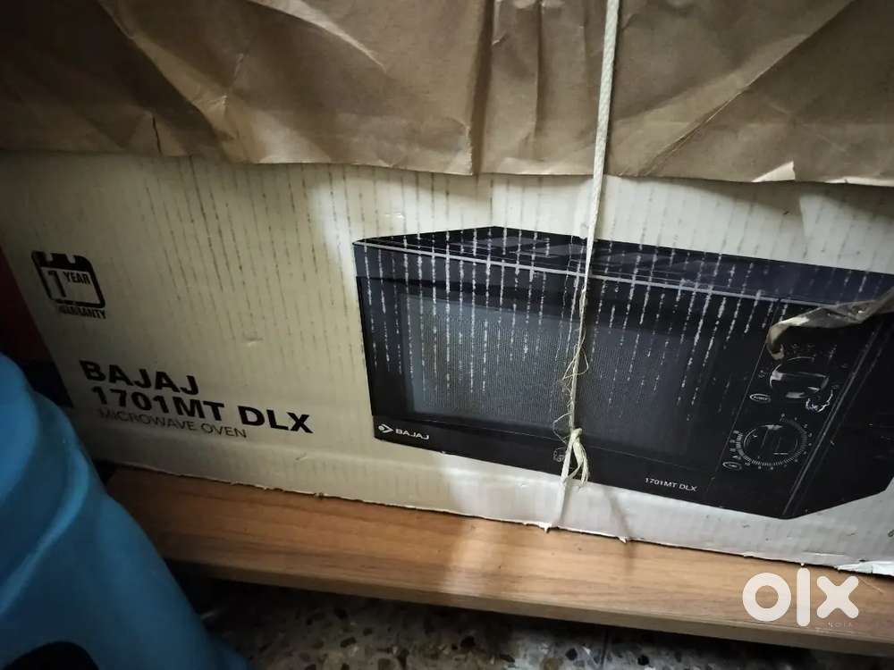 Weight 10.5 kg microwave Ovan(bajaj 1701MT DLX)1200w capacity 17 lit