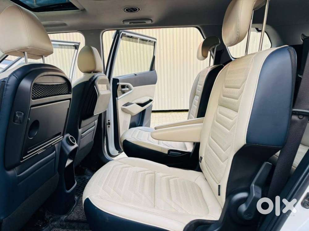 Kia Carens 1.5 Luxury Plus Diesel 6 Str, 2022, Diesel
