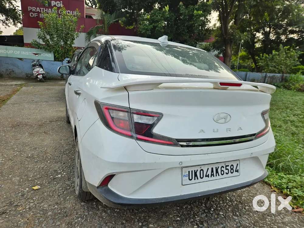 Hyundai Aura 2023 Cng