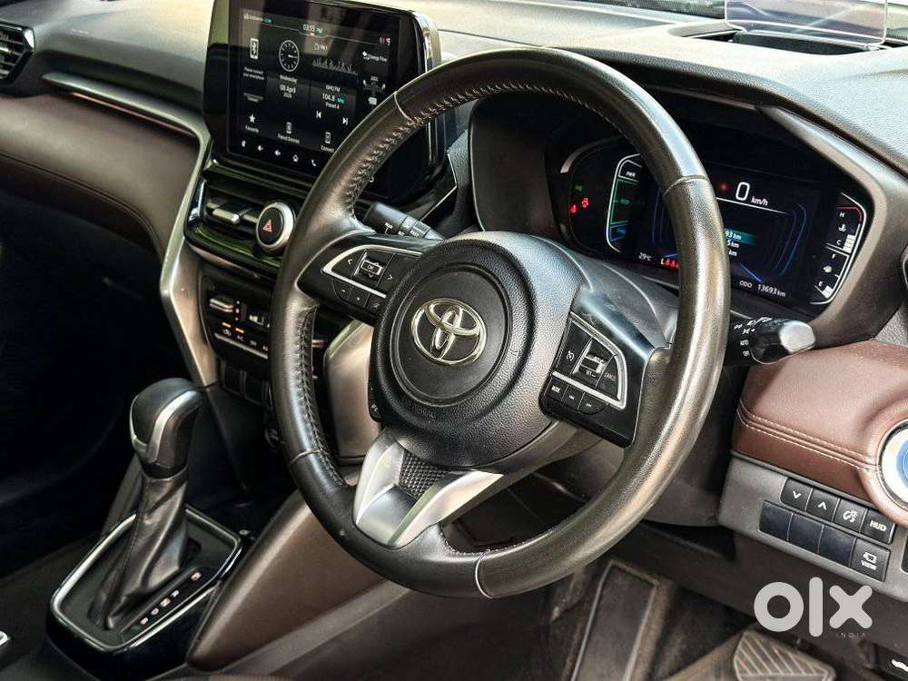 Toyota Urban Cruiser Hyryder 1.5 V Hybrid, 2024, Petrol