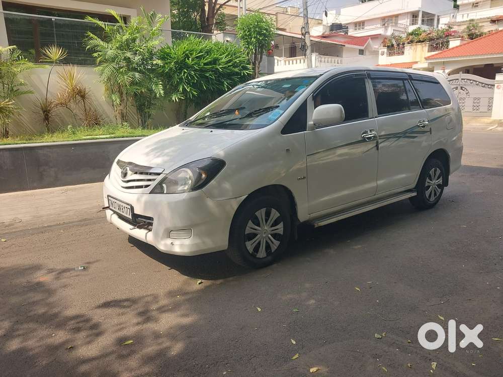 Toyota Innova 2004-2011 2.5 G4 Diesel 8-seater, 2006, Diesel