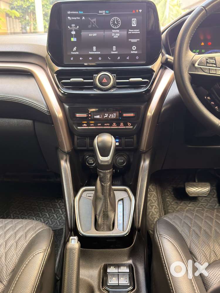 Maruti Suzuki Grand Vitara 1.5 Alpha Plus Intelligent Hybrid Ecvt, 2..