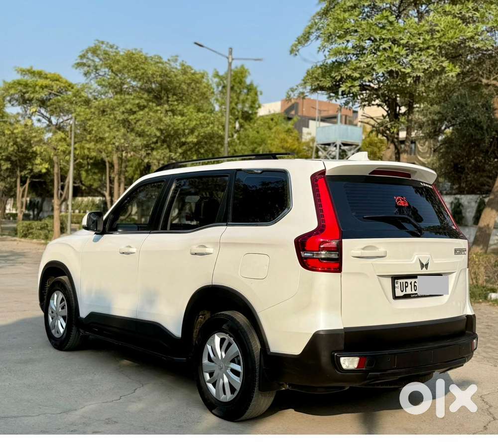 Mahindra Scorpio-n 2.0 Z4 Petrol Mt 7 Str, 2024, Petrol