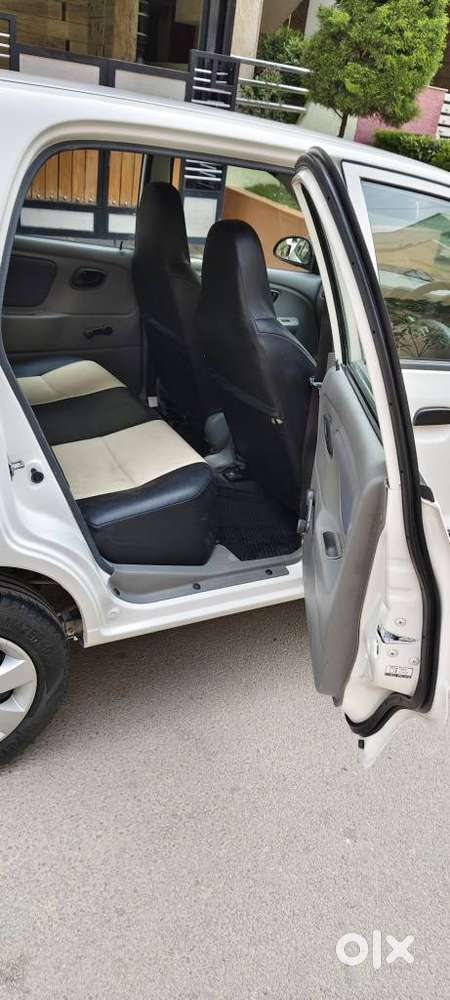 Maruti Suzuki Alto K10 1.0 Vxi, 2011, Petrol