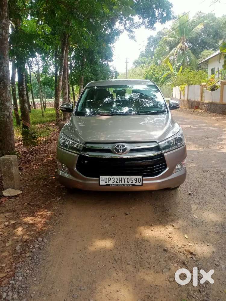 2017. Innova Crysta Automatic Z Up Registration Single Owner