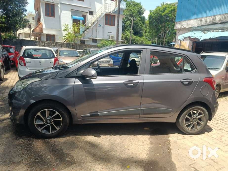 Hyundai Grand I10 Sportz, 2017, Petrol