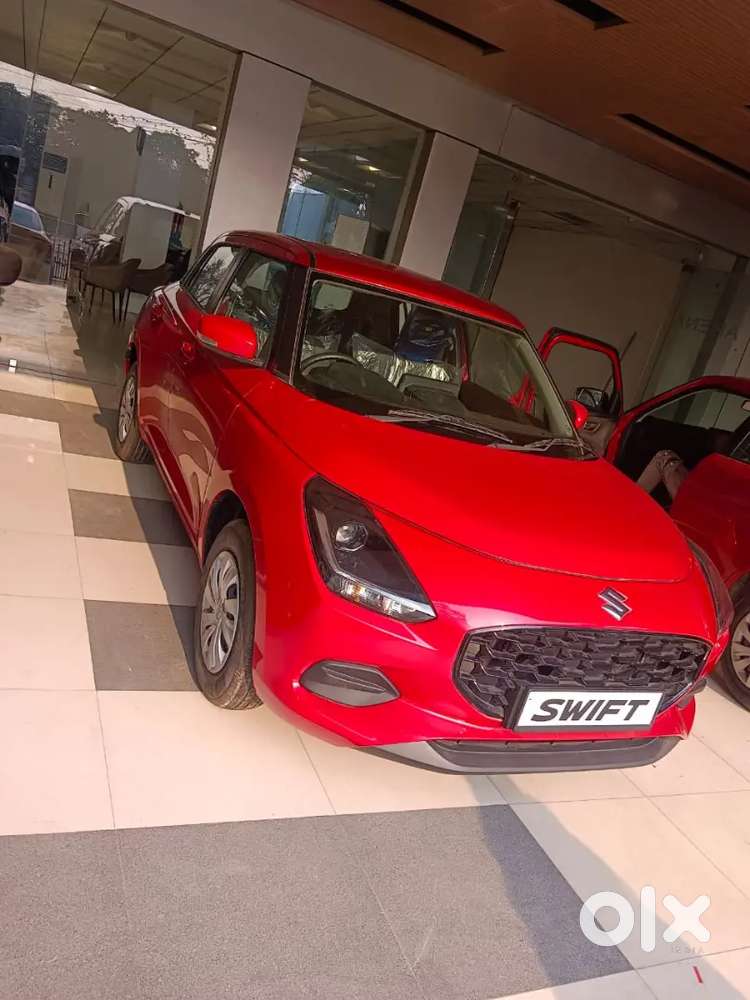 Maruti Suzuki Swift 2025 Petrol 2400 Km Driven