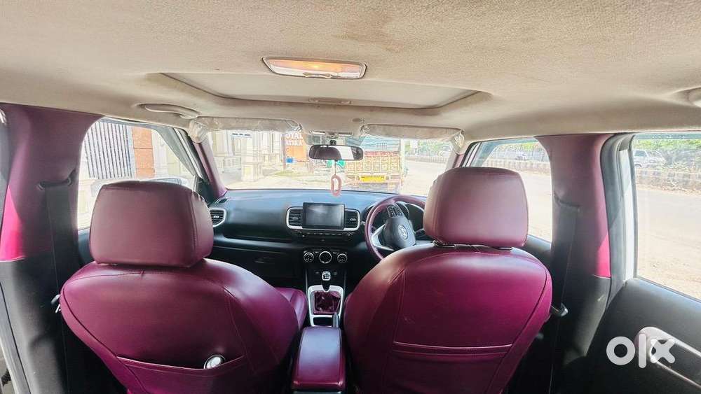 Hyundai Petrol Manual 2021