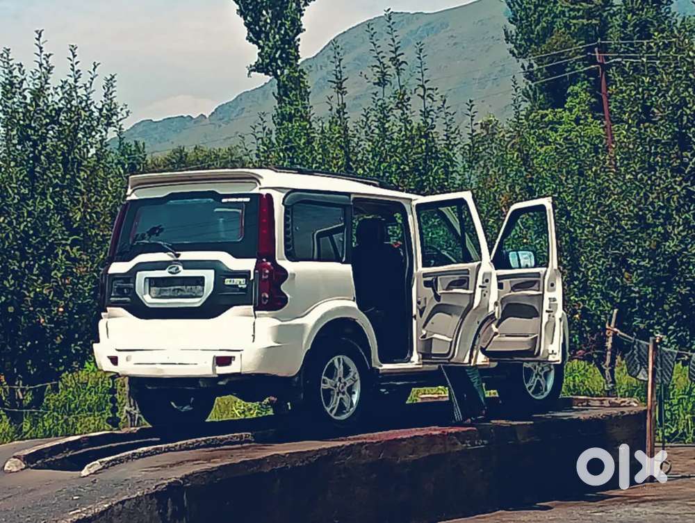 Mahindra Scorpio Classic 2015