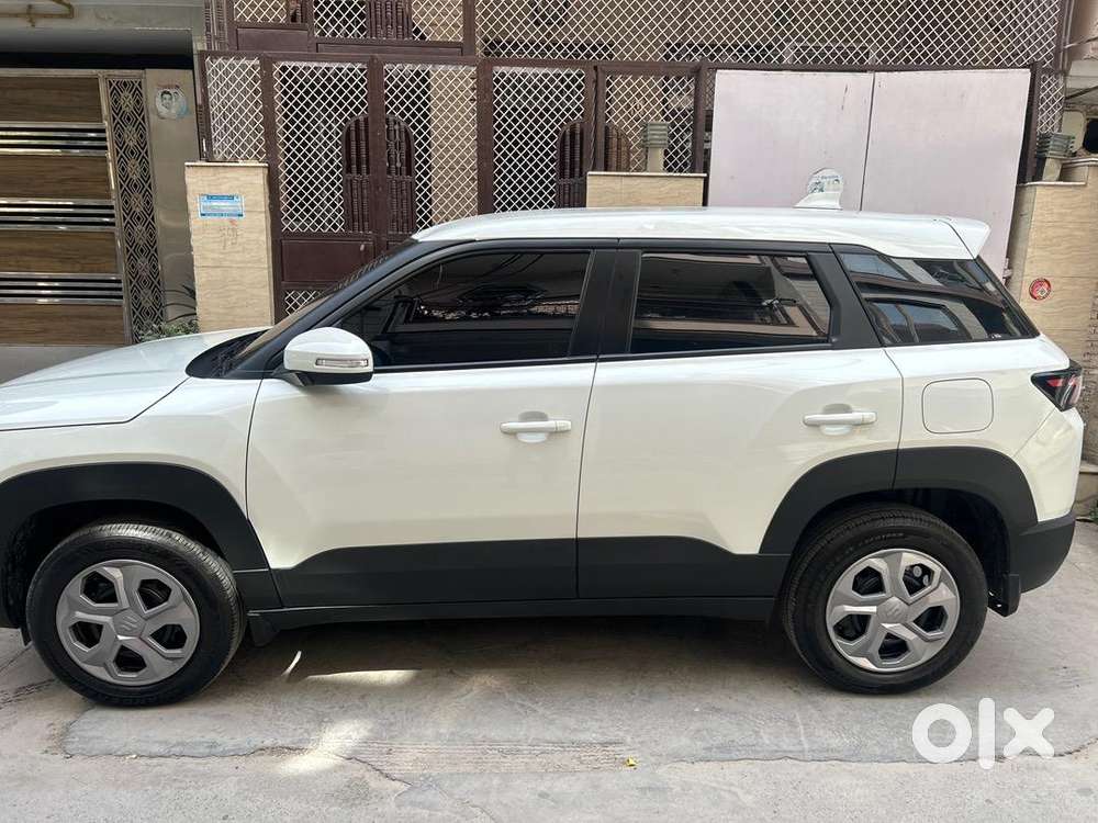 Maruti Suzuki Brezza 2025 Cng 12000 Km Driven