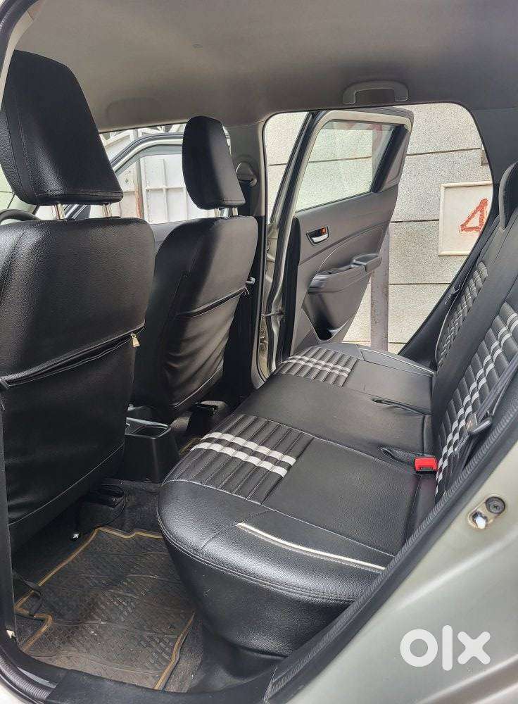 Maruti Suzuki Swift Vxi + Manual, 2022, Petrol