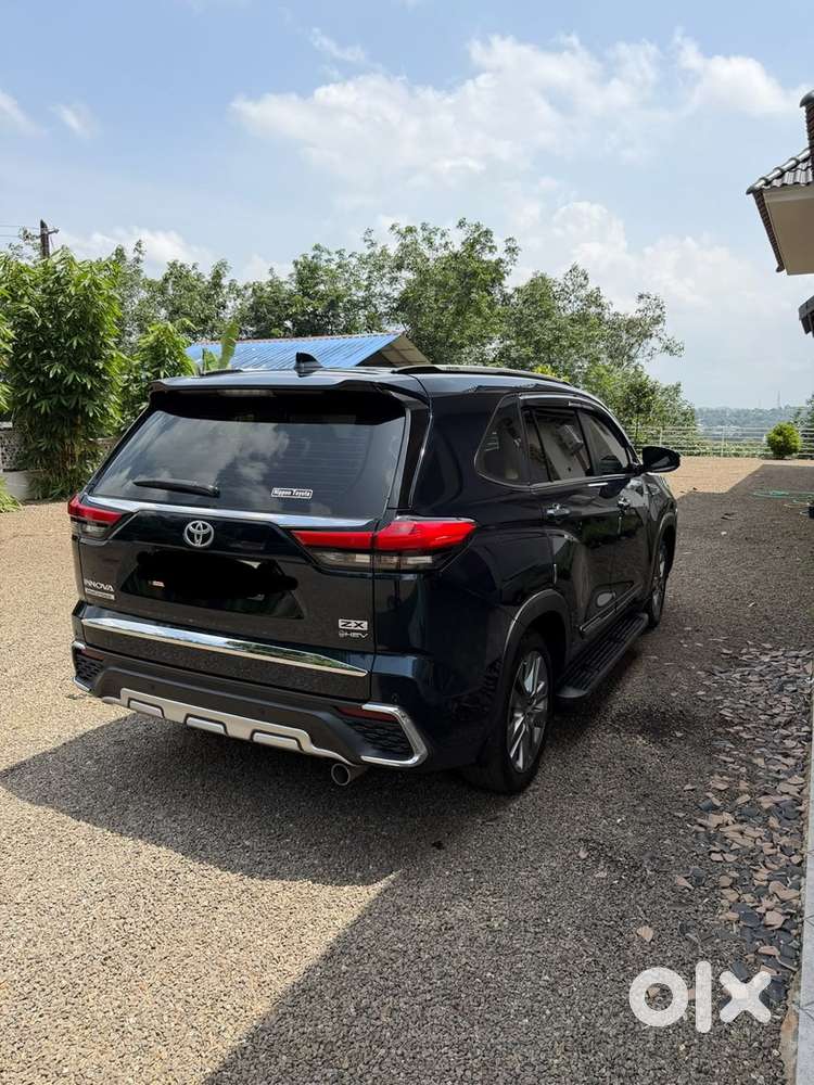 Toyota Innova Hycross Zx 2025 Petrol Hybrid