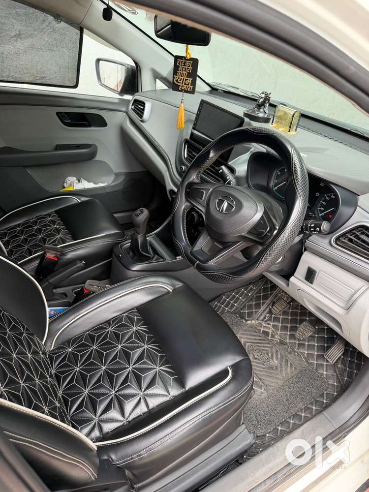 Tata Altoz Petrol 2020