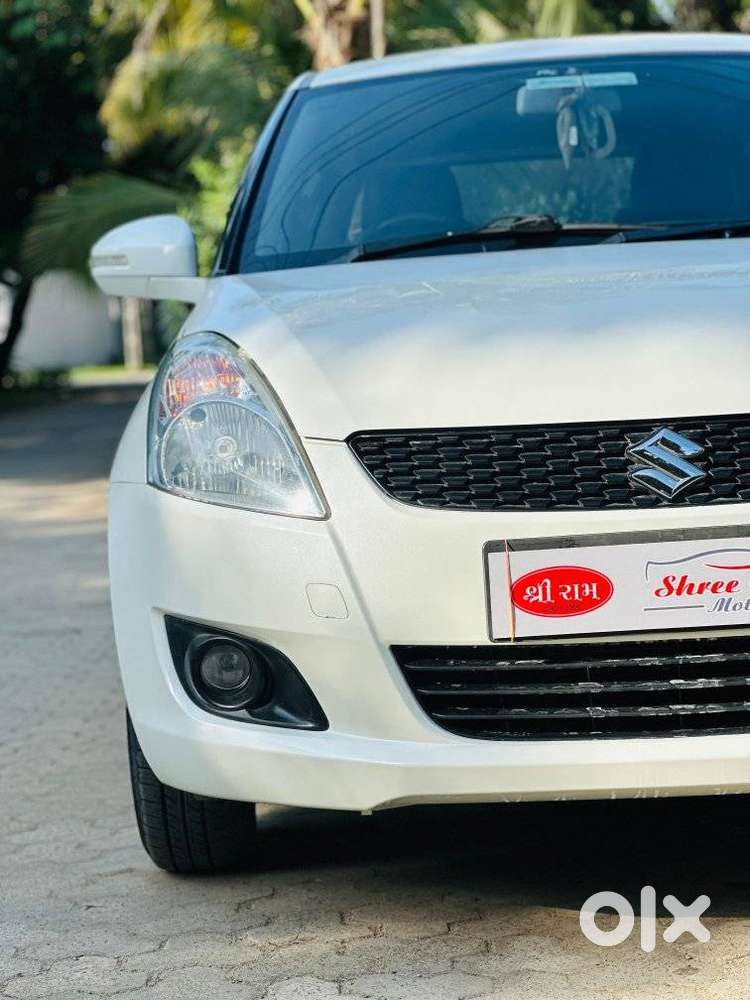 Maruti Suzuki Swift Vxi + Manual, 2012, Petrol