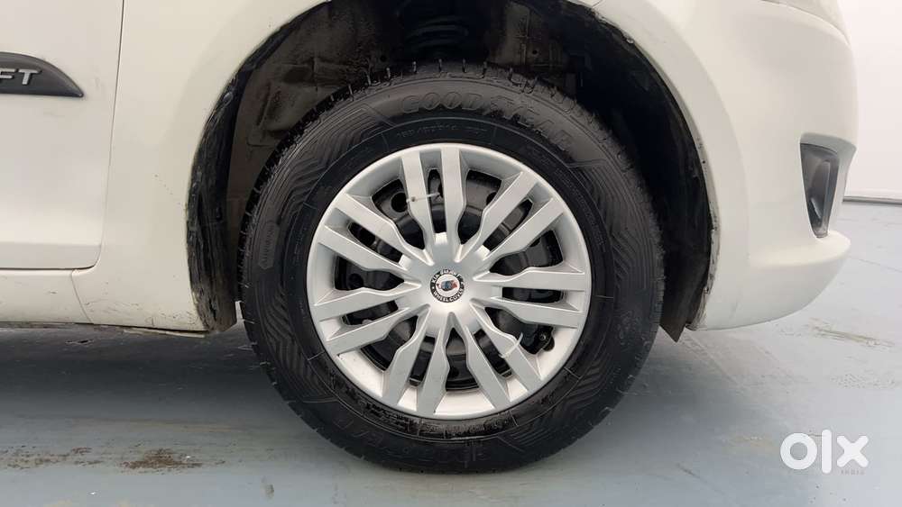Maruti Suzuki Swift Vvt Vxi, 2014, Petrol