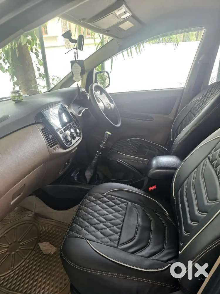 Toyota Innova 2015 Diesel 90000 Km Driven