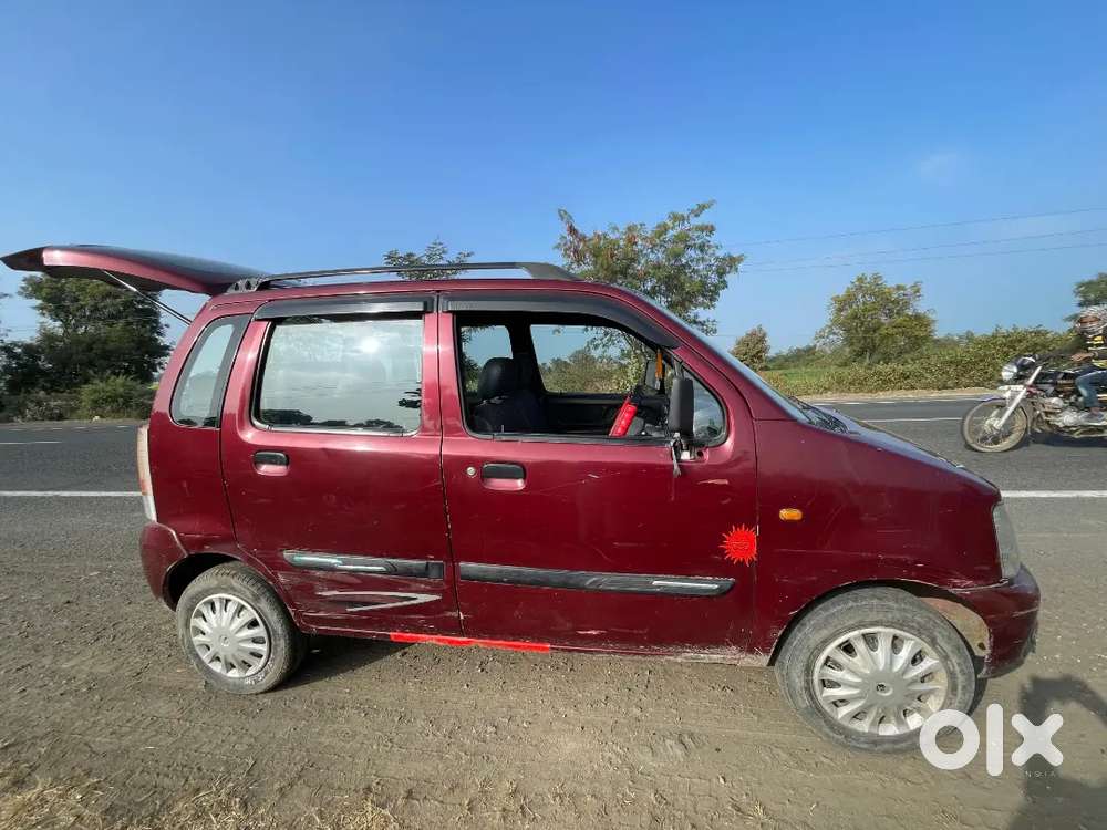 Urgent Bechna Hai