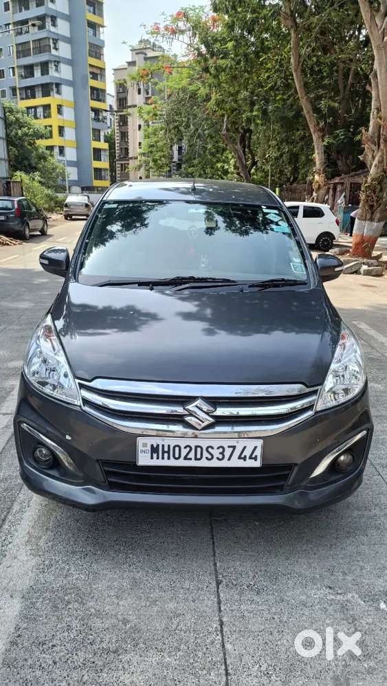 Beautiful Colour Touch Display Reverse Camera Full Leather