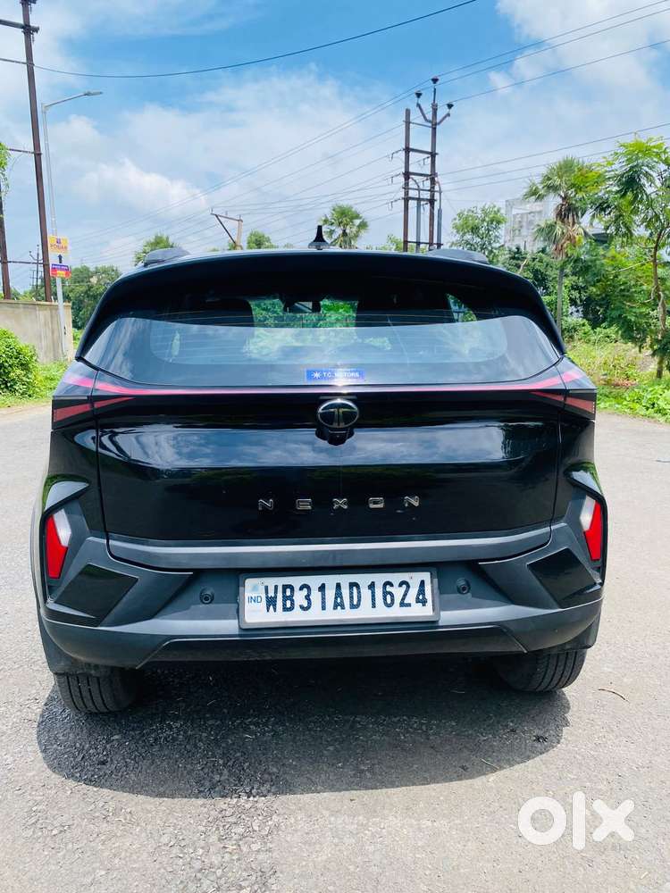 Tata Nexon Creative Plus S 1.2 Revotron Petrol 6 Mt, 2025, Petrol