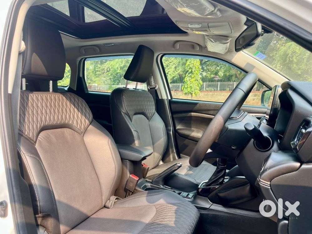 Maruti Suzuki Grand Vitara 1.5 Alpha Plus Intelligent Hybrid Ecvt, 2..