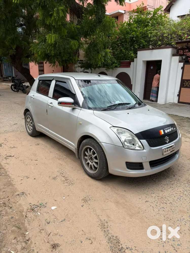 Alloy Wheel, Touch Display, Back Camera