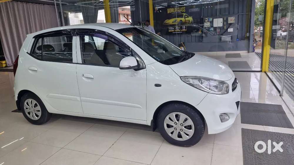 Hyundai I10 Sportz Petrol 2011
