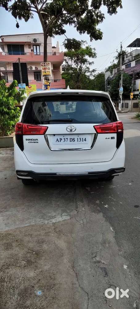 Toyota Innova Crysta 2.4 V, 2018, Diesel