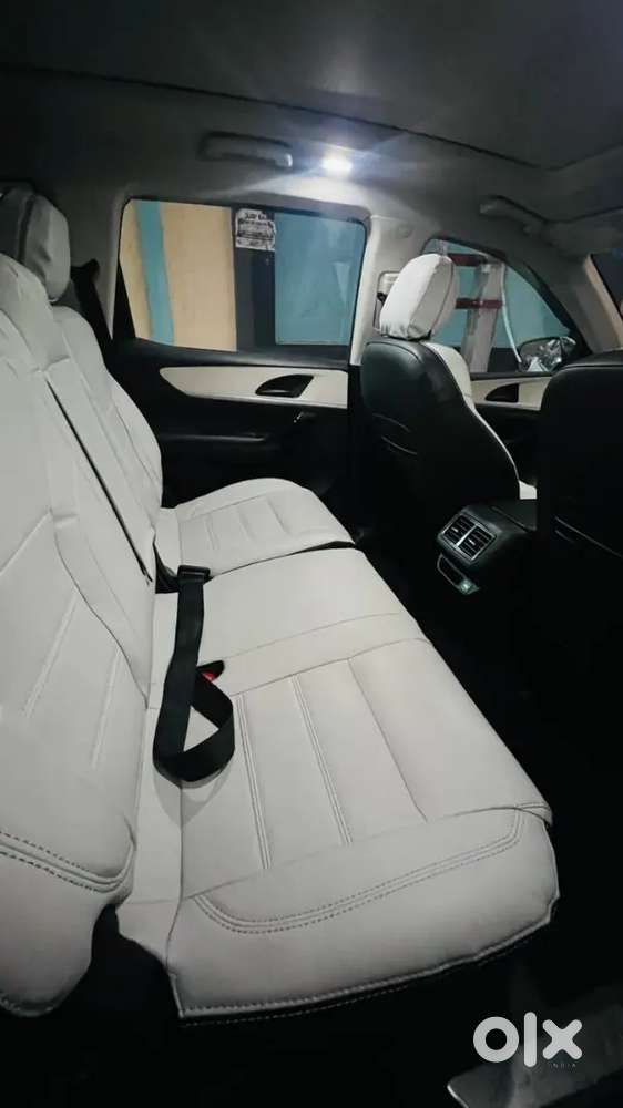 Mahindra Xuv700 2022 Petrol Well Maintained