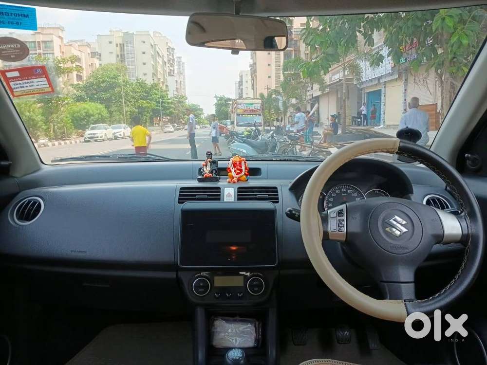 Maruti Suzuki Swift Dzire 2012