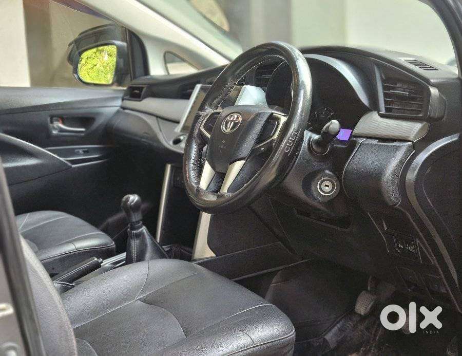 Toyota Innova Crysta 2.4 Gx Mt 8s, 2017, Diesel